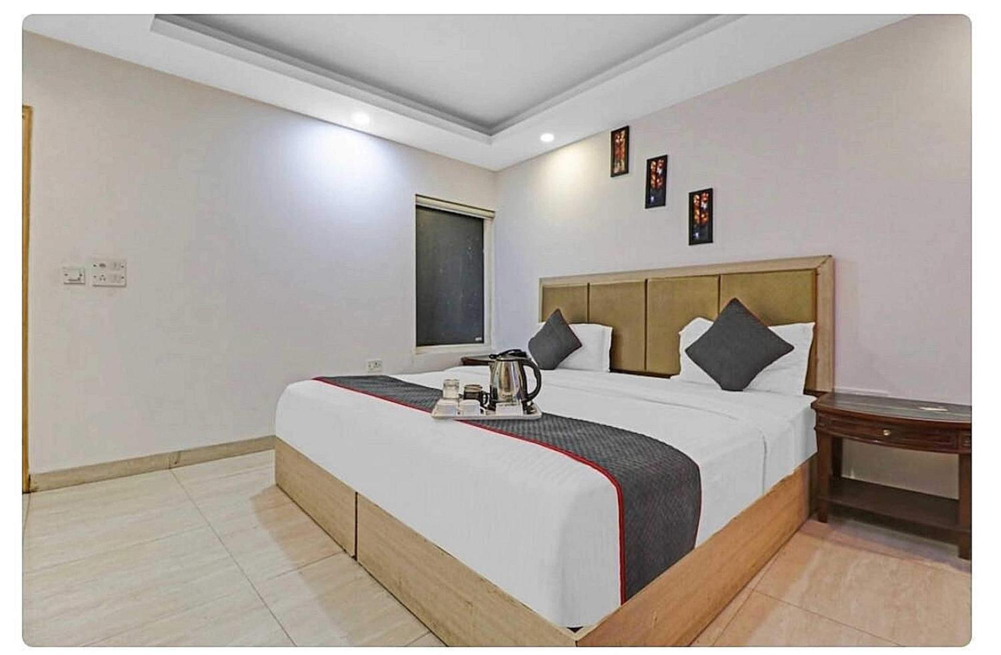 Super Hotel O Mahal Nowe Delhi Zewnętrze zdjęcie