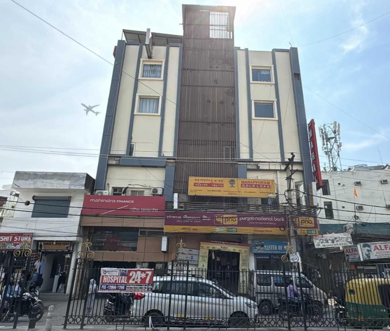 Super Hotel O Mahal Nowe Delhi Zewnętrze zdjęcie